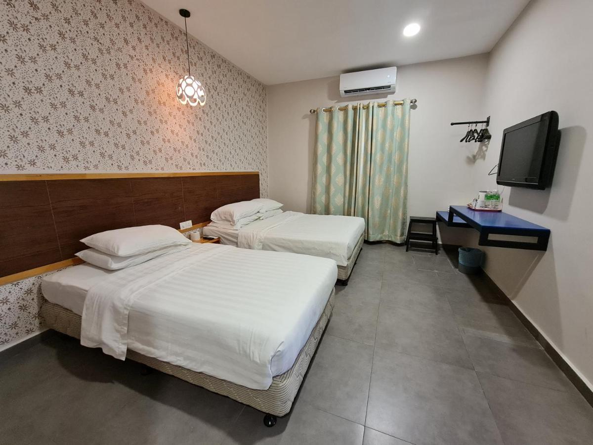 Hotel Bestari Kuala Lipis Extérieur photo