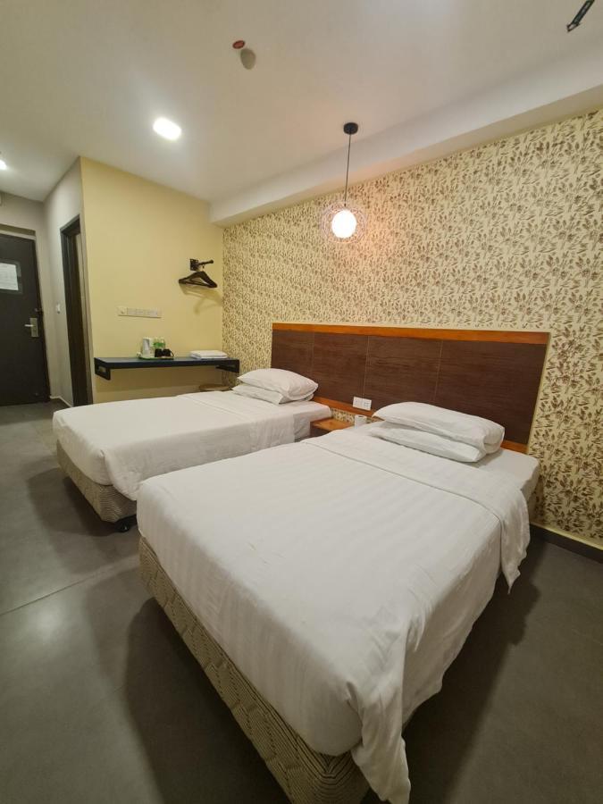 Hotel Bestari Kuala Lipis Extérieur photo