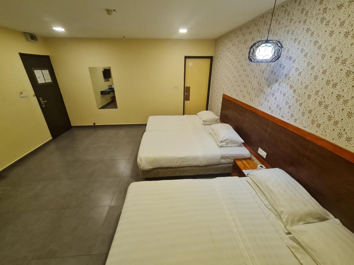 Hotel Bestari Kuala Lipis Extérieur photo