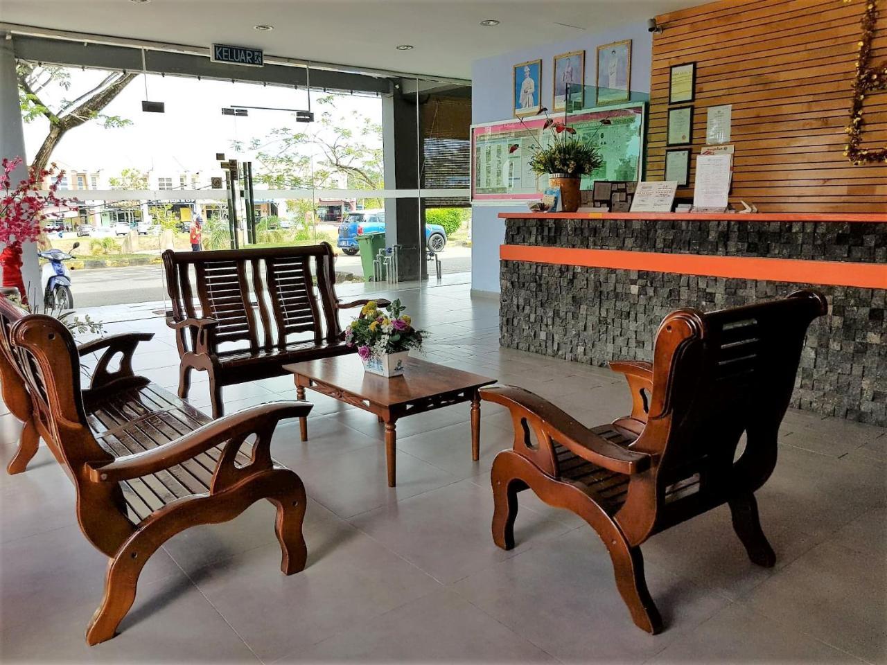 Hotel Bestari Kuala Lipis Extérieur photo